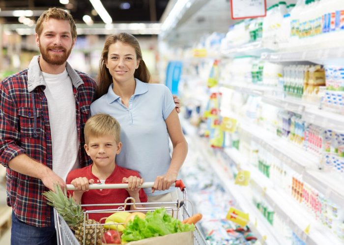 family-hypermarket_1098-13997